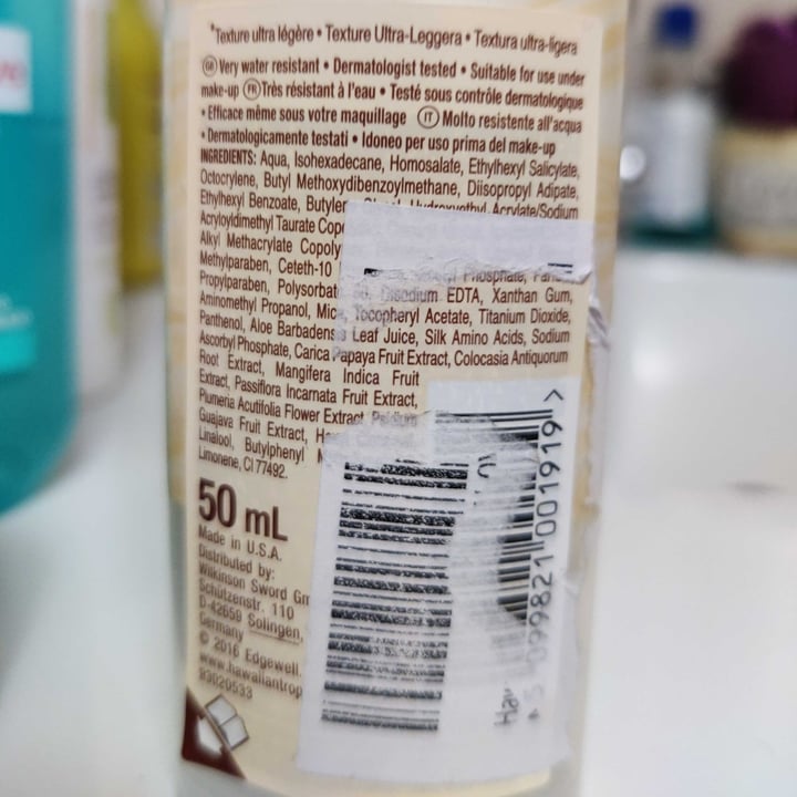 review photo of Hawaiian Tropic Air soft face shared by @martinas on 30 Nov 2021 - review