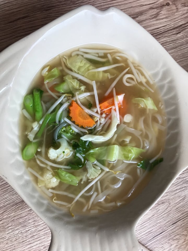 review photo of Dow Restaurant Vegetable Noodle soup shared by @rajamani on 21 Aug 2018 - review