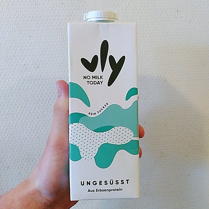 photo of Vly Ungesüsst Drink Aus Erbsenprotein shared by @andras on  19 Apr 2021 - review