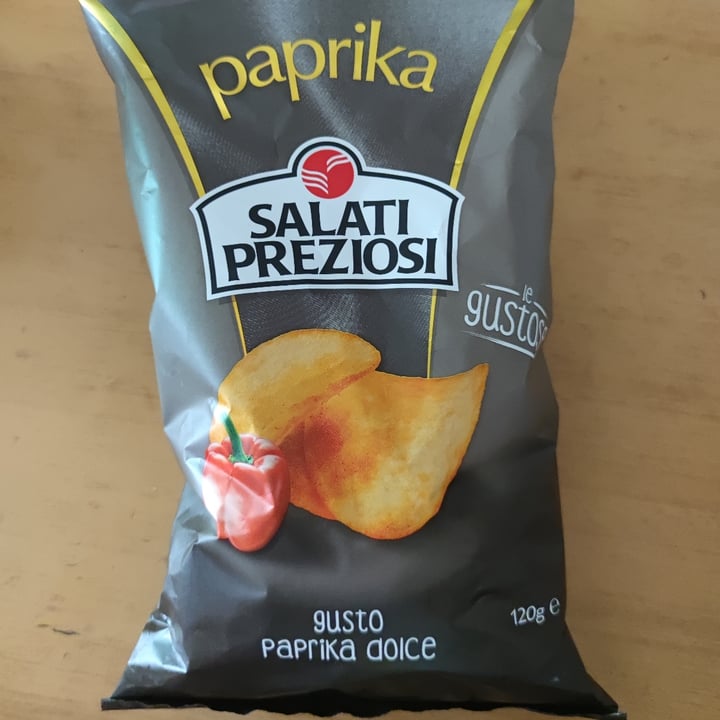 photo of Salati preziosi Patatine gusto paprika shared by @cindylala on  21 Jun 2022 - review