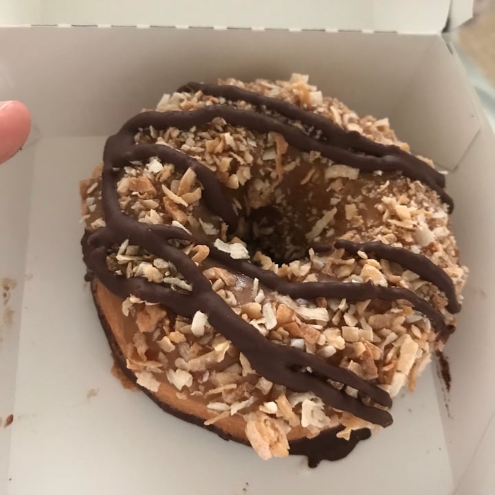 photo of Donut Friend Angry Samoa Donut shared by @naruto on  11 Oct 2020 - review