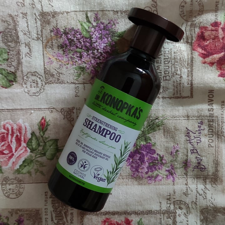 photo of Dr. Konopka's Strengthening shampoo shared by @giuliagioia on  17 Apr 2021 - review