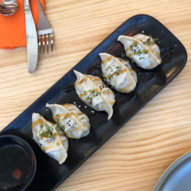 菜肴“Gyozas de tofu”的照片