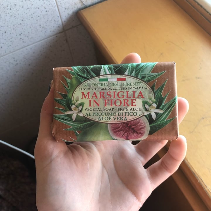 photo of Saponeria Nesti Firenze Marsiglia In Fiore Al Profumo Di Fico E Aloe Vera shared by @frnkmrs on  22 May 2022 - review