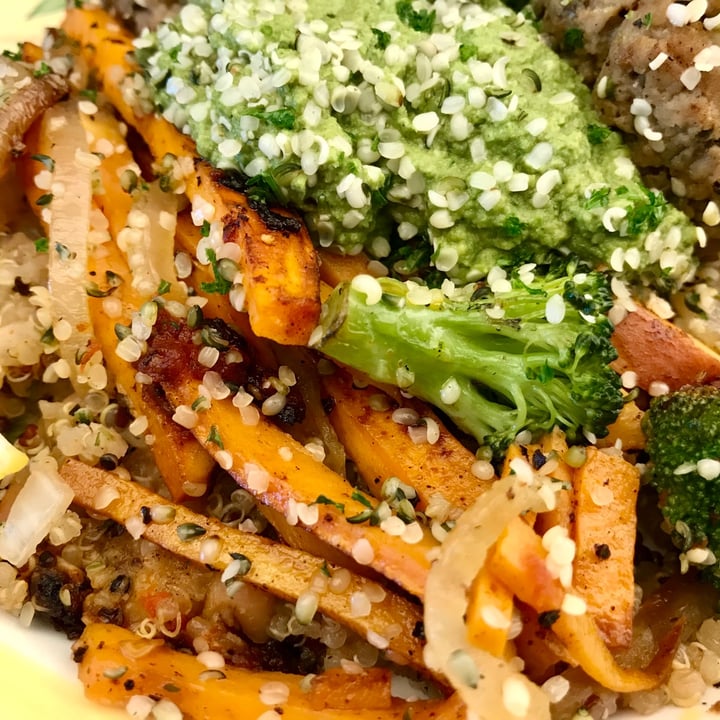 photo of Dingers Deli Bowl 2 shared by @pdxveg on  27 Sep 2020 - review