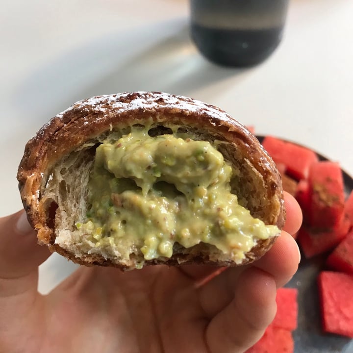 photo of Life's a Peach Pistachio croissant shared by @david- on  11 Sep 2021 - review