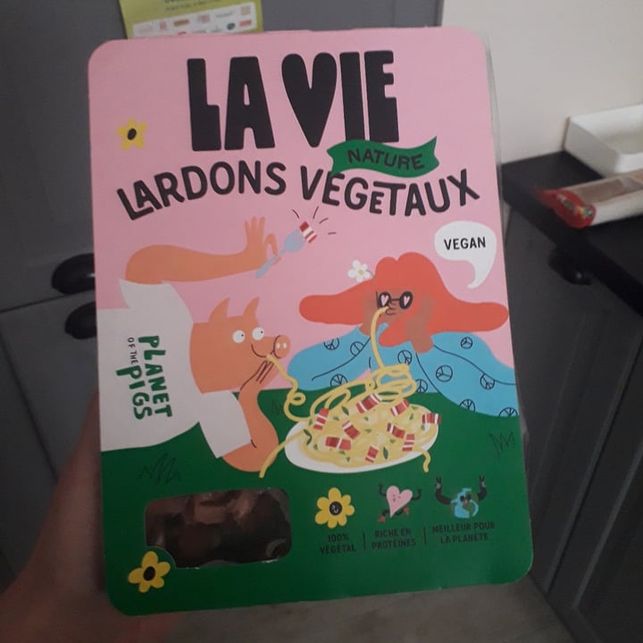 photo of La Vie Foods Lardons végétaux nature shared by @charlottecobblepot on  29 Dec 2021 - review