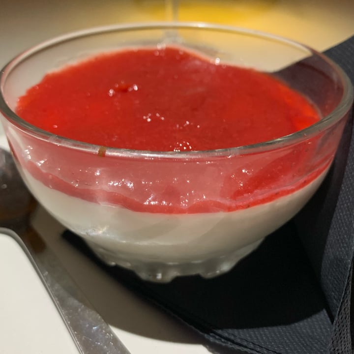 photo of Choose Ristorante Naturale Panna Cotta shared by @martadescamps on  15 Mar 2022 - review