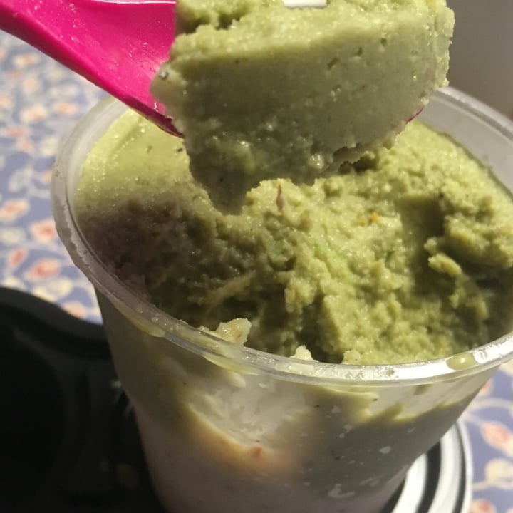 photo of Yoghi granita Al Pistacchio shared by @martinacento on  29 Jun 2022 - review