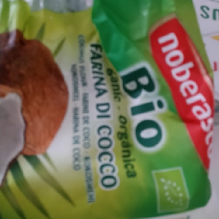 photo of Noberasco Farina di cocco bio shared by @walkabout-veg on  11 Oct 2021 - review