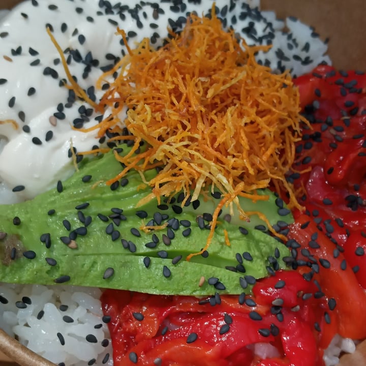photo of Let it V - Vegan Sushi Spring poke shared by @rominacon on  26 Sep 2020 - review