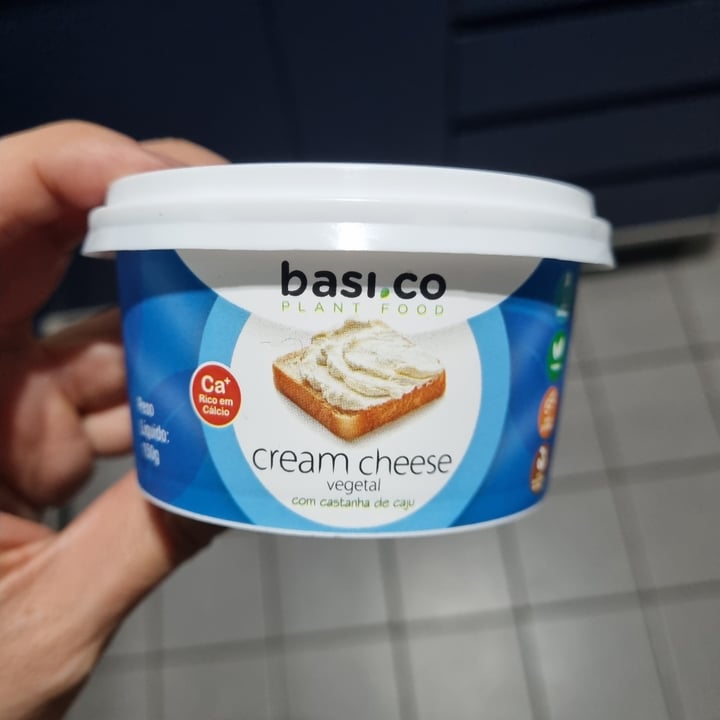 photo of Basi.co Cream Cheese Vegetal shared by @danielvschneider on  23 Jan 2022 - review