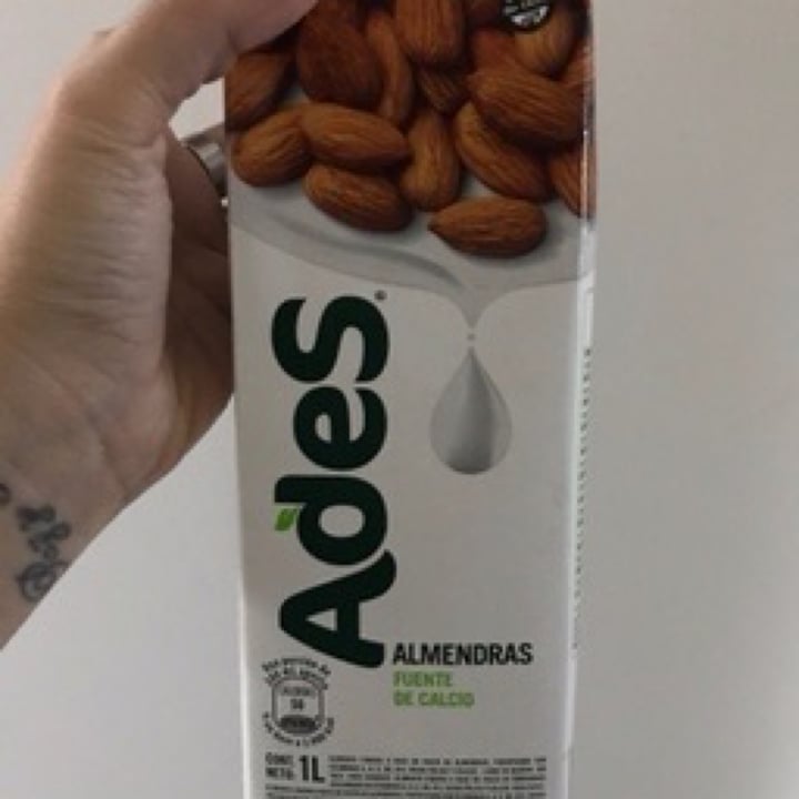 photo of Ades Leche de Almendras sabor Natural shared by @noemariel on  02 May 2020 - review