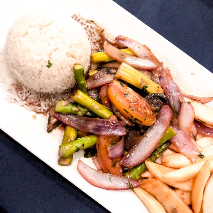 photo of La Huaca Veggie Lomo Saltado (specify vegan) shared by @jaemse on  09 Mar 2020 - review