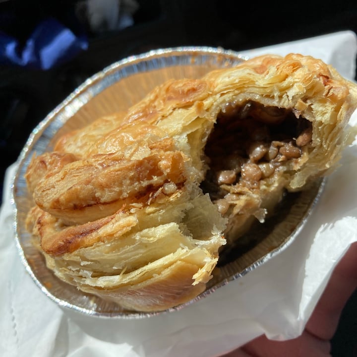 photo of Peregrine Farmstall Lentil Cornish Pie shared by @annamariemza on  24 Sep 2021 - review