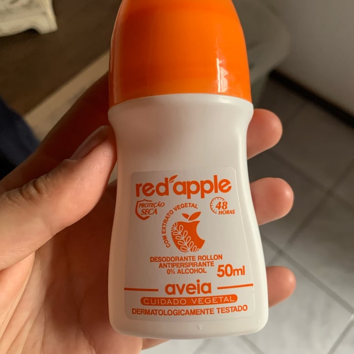review photo of Red apple Desodorante Rollon Aveia shared by @nayaraacosta on 03 Feb 2022 - review