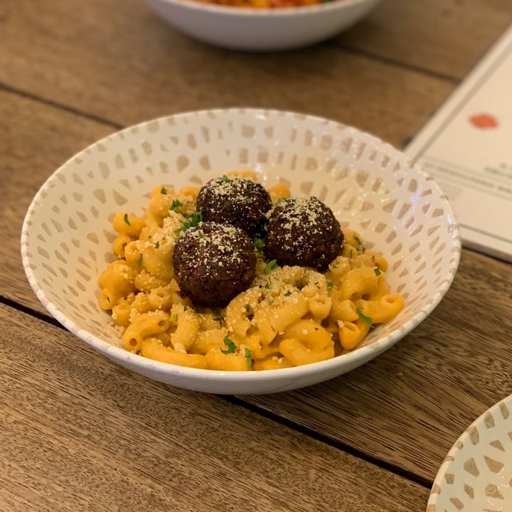 photo of Sprout Plant Based Fusion Mac-no-cheese with Meatballs shared by @jashment on  19 Oct 2021 - review