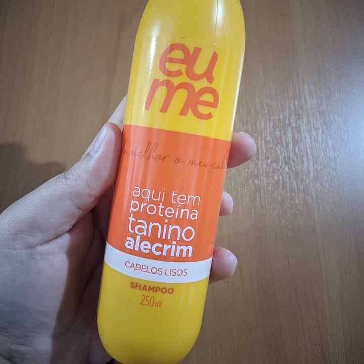 photo of Eu me Shampoo cabelos lisos shared by @karinacarvalhog on  06 Aug 2022 - review