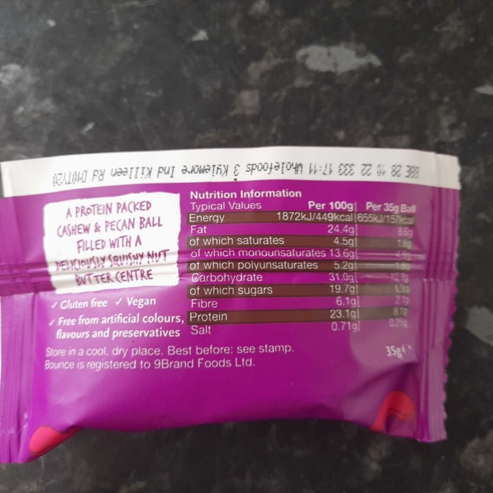 photo of Bounce Foods Ltd Bounce protein ball maple, pecan and cashew shared by @glitterball84 on  30 Jul 2022 - review