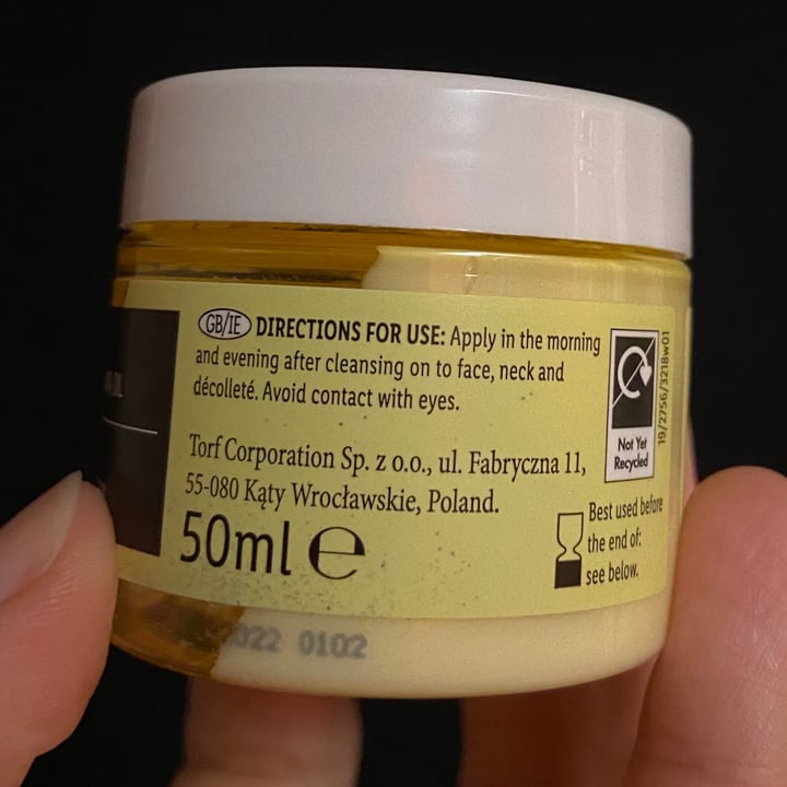 photo of Cien Crema Facial Nutritiva con Aceite de Macadamia shared by @alabama on  19 Jan 2021 - review