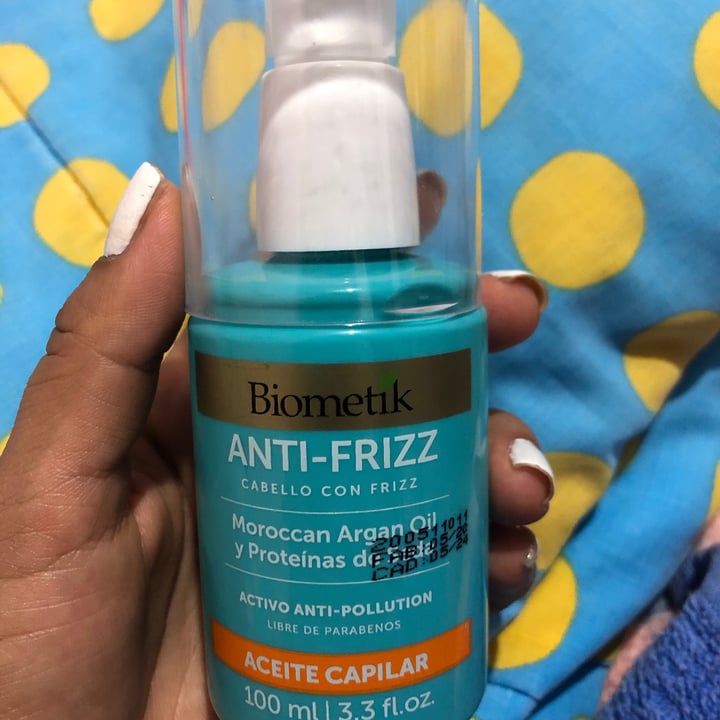 photo of Biometik Anti-Frizz aceite capilar shared by @alinerequena on  10 Aug 2021 - review