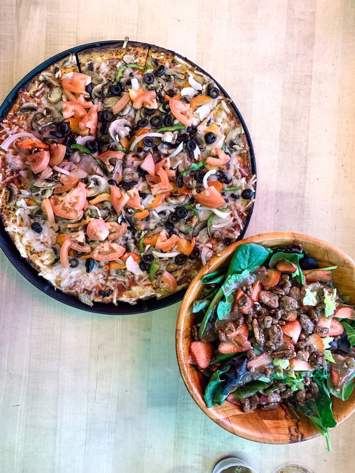 photo of Woodstock's Pizza Davis Grateful Veg Pizza (veganized) shared by @isa on  20 Feb 2019 - review