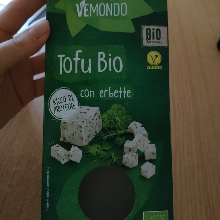 photo of Vemondo  Tofu Bio con Erbette shared by @ria92 on  29 Jun 2022 - review