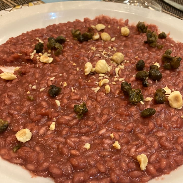 photo of Ma Va' ? Restaurant Roma Risotto con Rapa Rossa, Noci E Capperi shared by @littleflame on  21 May 2022 - review