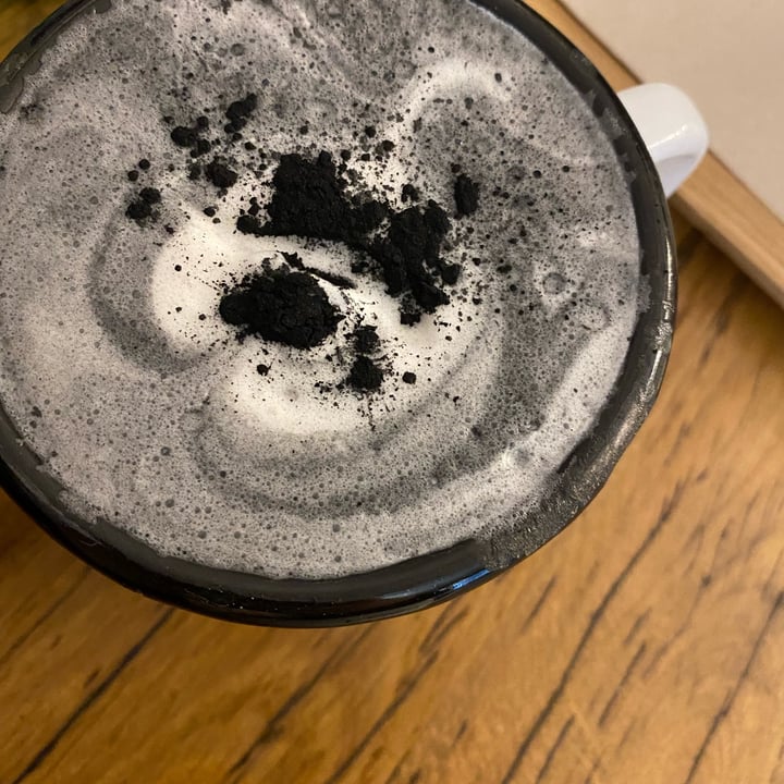 photo of Wild & The Moon charcoal latte shared by @virgisofi on  30 May 2022 - review