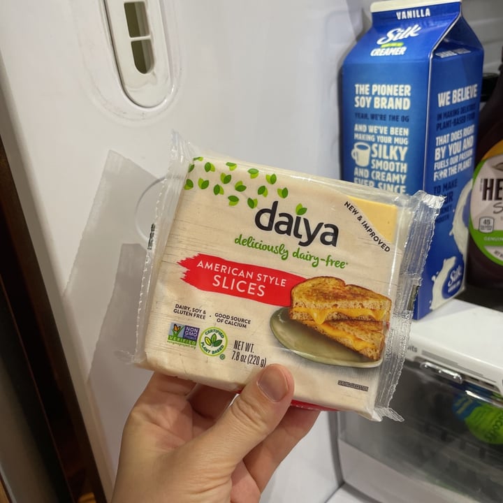review photo of Daiya American Style Slices shared by @alicial on 03 May 2021 - review