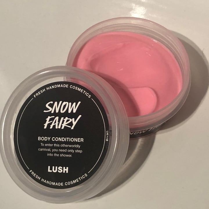 photo of LUSH Fresh Handmade Cosmetics Snow Fairy Body Conditioner shared by @aimeesumo on  04 Jan 2021 - review