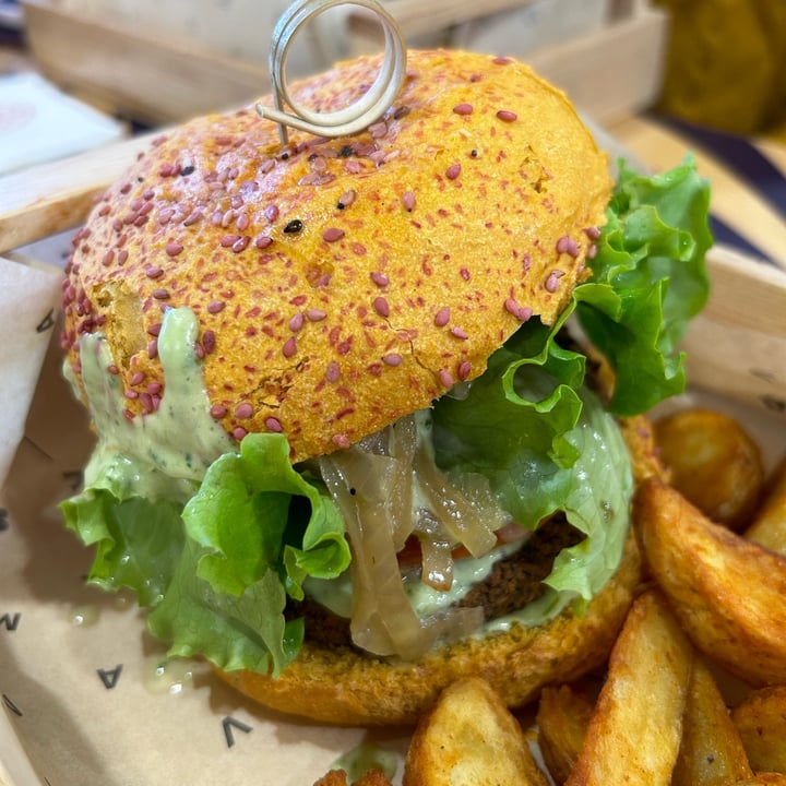 review photo of Flower Burger Hercules Limited Edition shared by @naj92 on 29 Nov 2022 - review