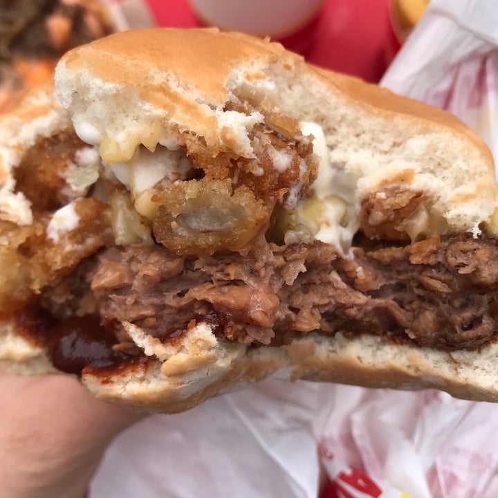 photo of Halo Burger Smoky Carolina BBQ shared by @vegansuttonmama on  17 Oct 2020 - review