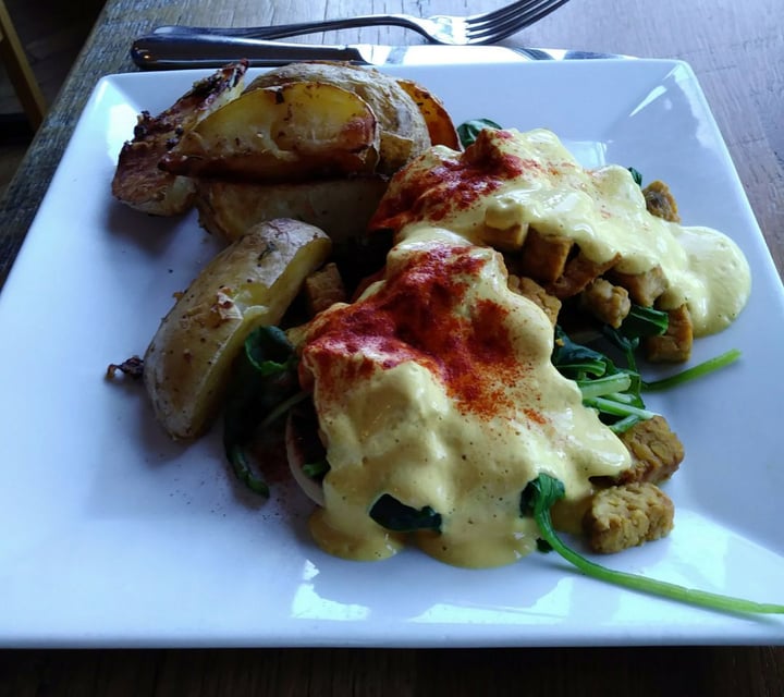 review photo of Ravens Restaurant Spinach Florentine shared by @cara4animals on 06 Dec 2019 - review