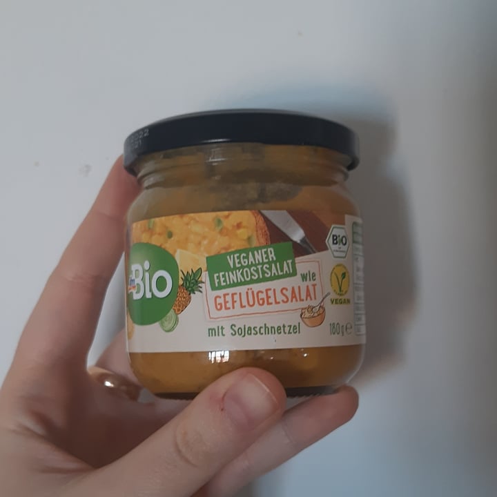 review photo of dmBio Veganer Feinkostsalat Geflugelsalat shared by @tinypolpetta on 09 Feb 2022 - review