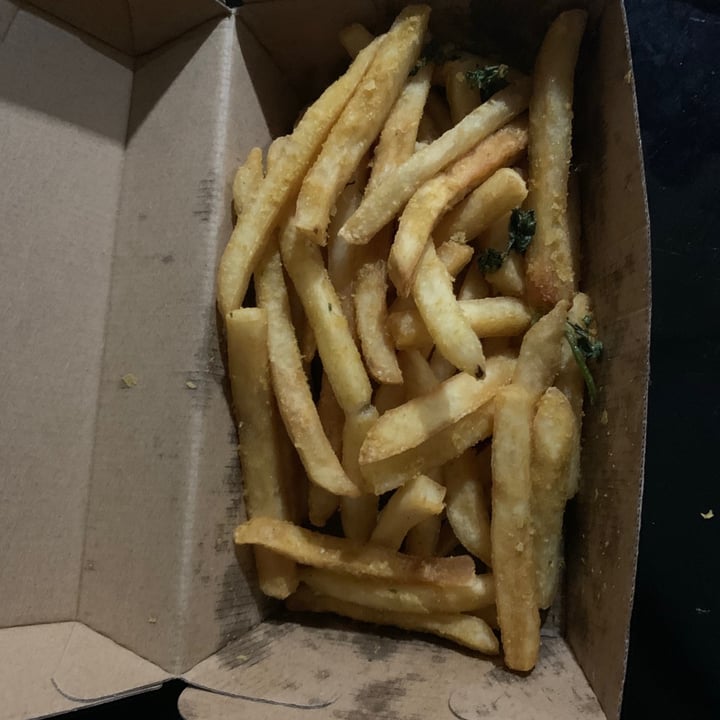 review photo of VeganBurg Singapore White Truffle Fries shared by @d7000 on 12 Oct 2020 - review