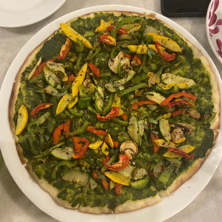photo of Rose Cafe Vegan Pesto Pizza shared by @adinteee on  19 Mar 2021 - review