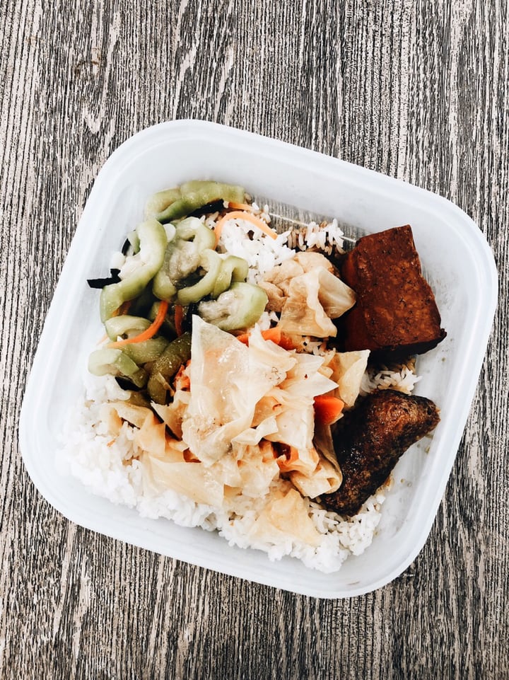 photo of NUS Science Canteen (Frontier Phase 1) Vegetarian Economical Rice shared by @consciouscookieee on  18 Apr 2019 - review