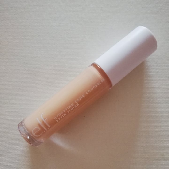 photo of e.l.f. Cosmetics Hydrating Como Concealer Satin Finish shared by @mila94 on  31 Aug 2022 - review