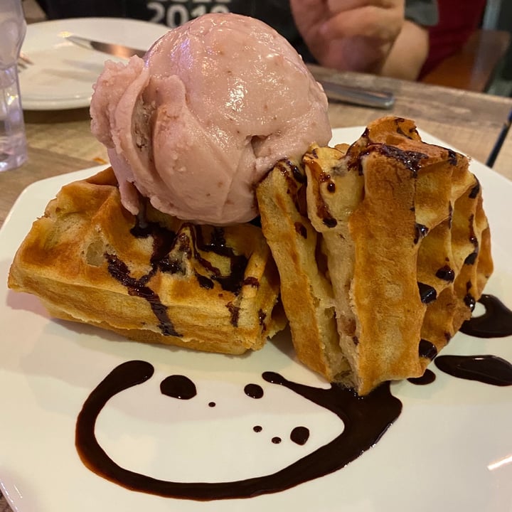 photo of WellSmoocht Classic Waffle shared by @kelsey on  24 Aug 2020 - review