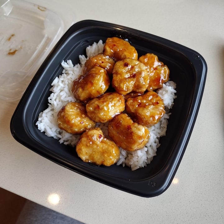Panda Express Ontario, United States Vegan Orange chicken Review abillion
