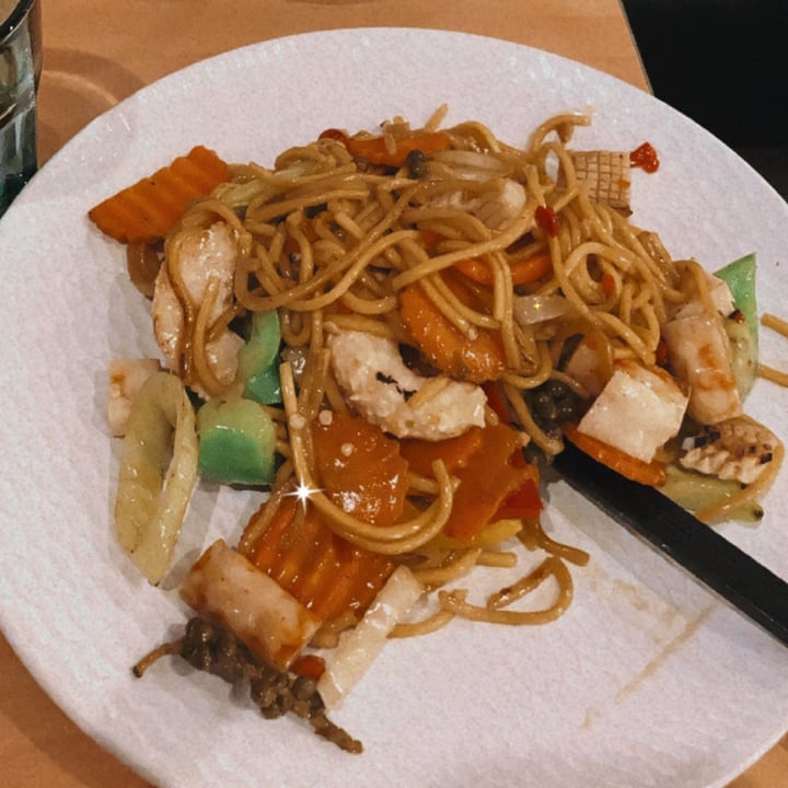 photo of Healthy Thai Vegan & Vegetarian Cuisine Salad & Noodles shared by @veggiesam on  28 Jul 2020 - review