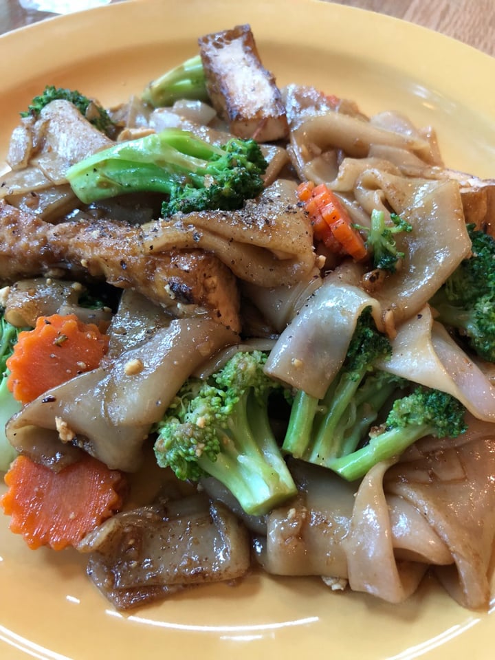 photo of Kati Vegan Thai Pad See Ewe shared by @connortd on  16 Aug 2019 - review