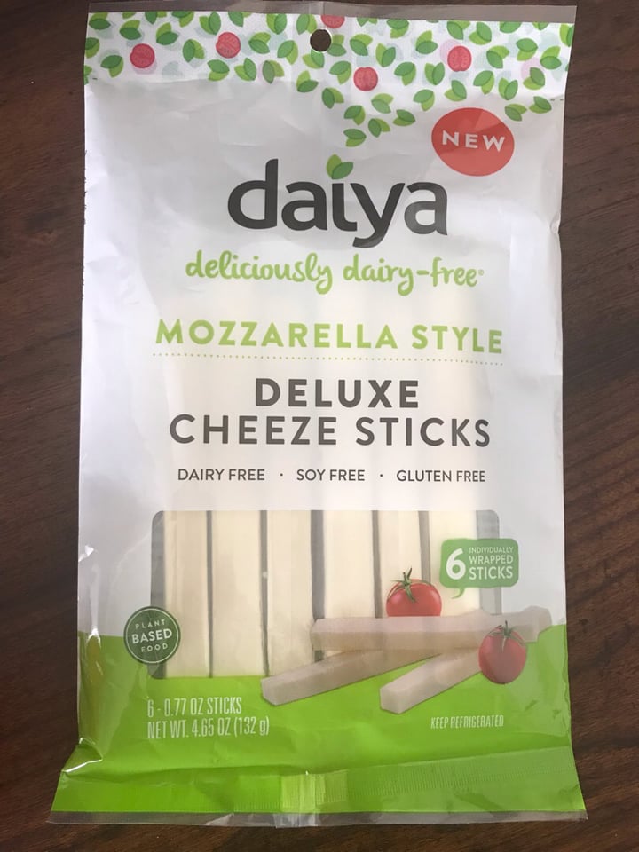 photo of Daiya Mozzarella Style Deluxe Cheeze Sticks shared by @dianna on  19 Apr 2019 - review