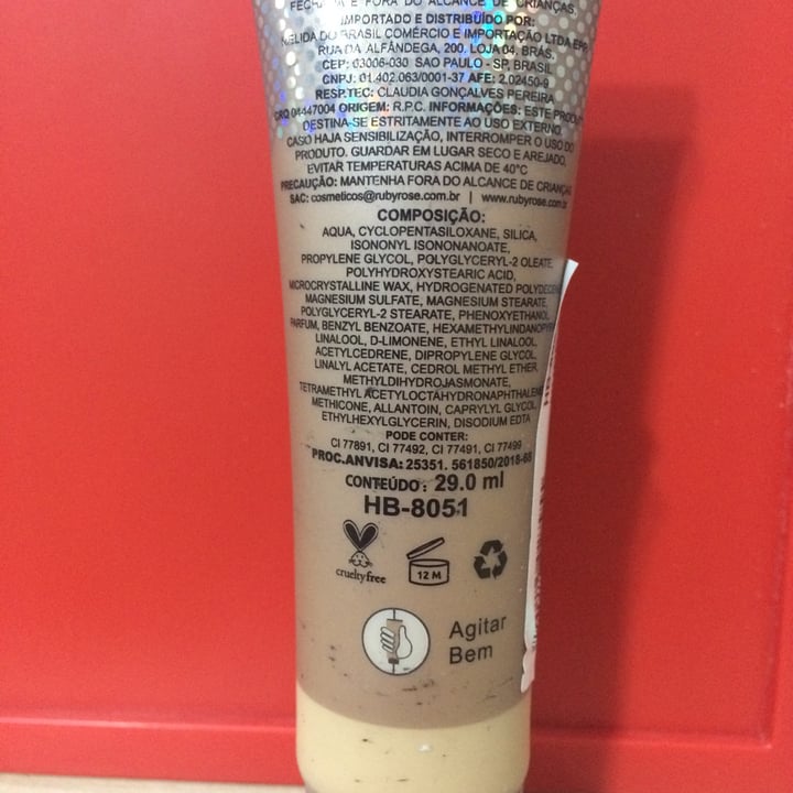 photo of RubyRose Base líquida natural look shared by @xuxuzinha on  07 Dec 2021 - review