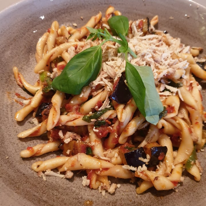 photo of JOMA Creamy Eggplant Pasta shared by @veganfindsaustria on  20 Jun 2020 - review