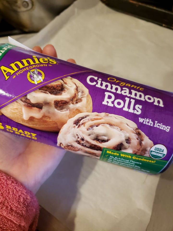 photo of Annie’s Organic Cinnamon Rolls with Icing shared by @sillylittlevegan on  27 Dec 2019 - review