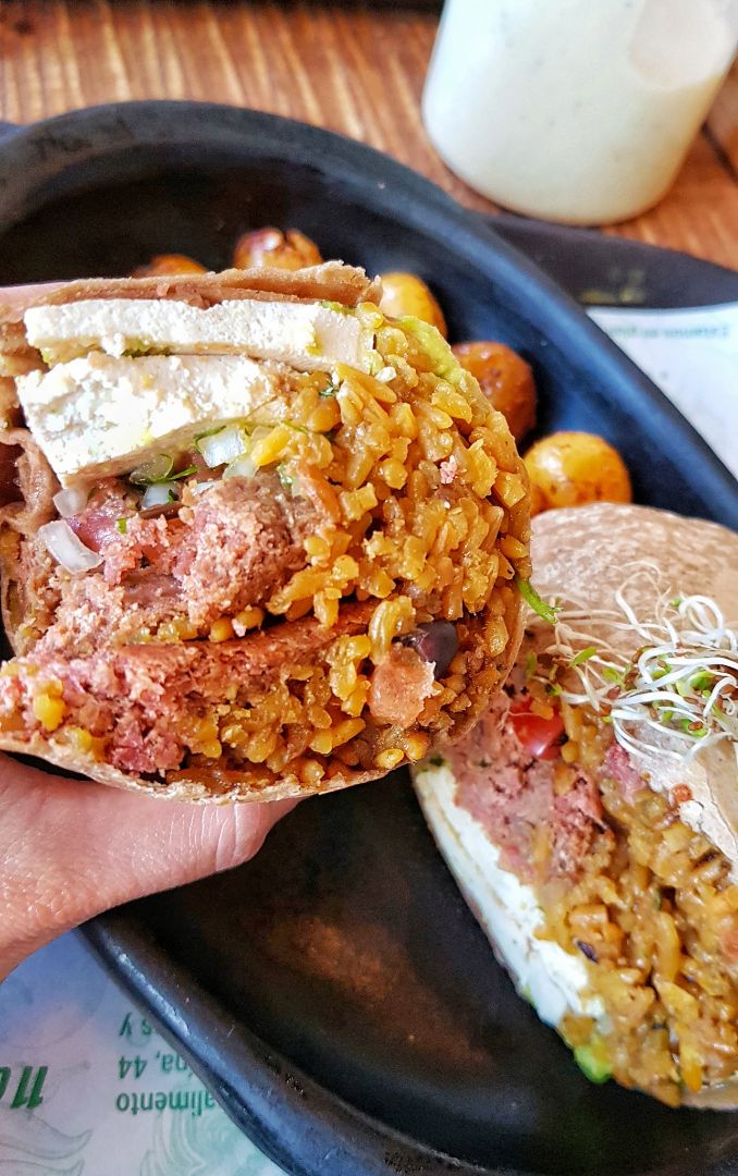 review photo of Lenteja Express Burrito de garbanzo shared by @mjulianareyesc on 05 Dec 2019 - review