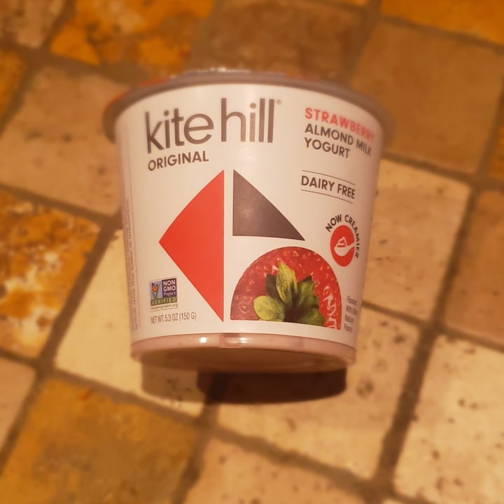 photo of Kite Hill Strawberry Almond Milk Yogurt - Original shared by @mqccha on  17 Sep 2022 - review