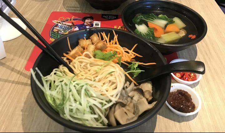review photo of Greendot Bedok Mall Shittake Mushroom Sauce Noodles shared by @sherio on 15 Apr 2020 - review
